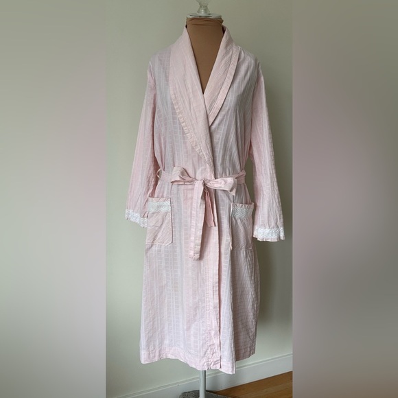 Diamond Tea Vintage Pink Lightweight Lace Trim Belted Collared Pocket Robe Sz S